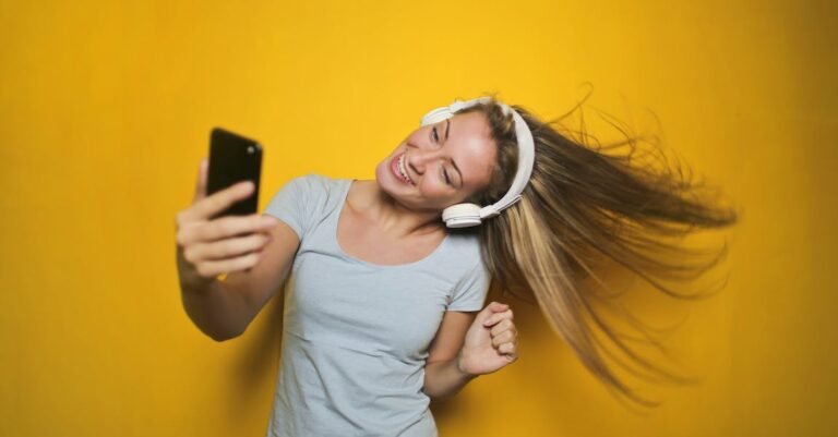 Mobile Marketing Messages That Keep Your Customers Engaged